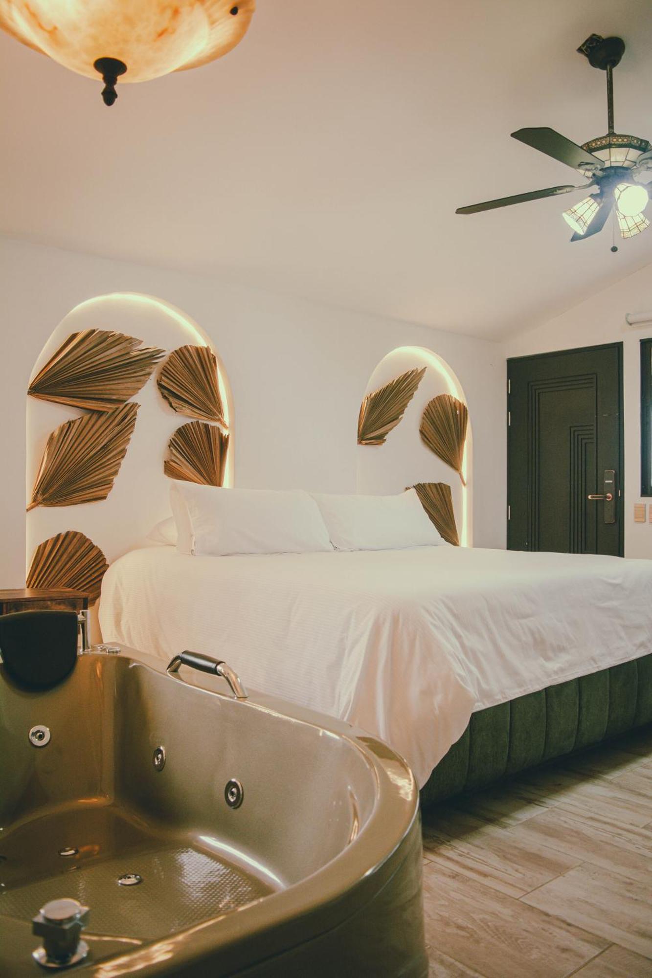 ריונגרו Oeroek Hotel מראה חיצוני תמונה